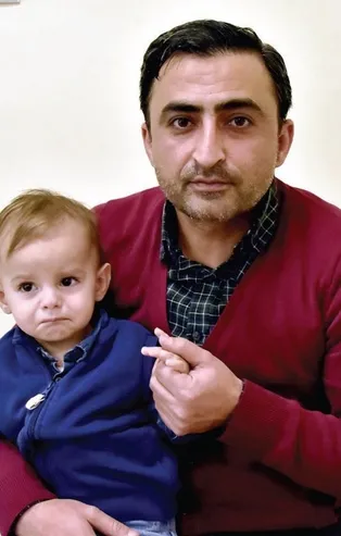 14 aylık bebek 40'a yakın böbrek taşı döktü (Yurttan haberler)