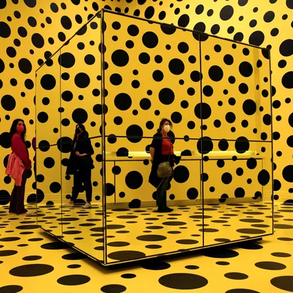 Puantiyeler Kraliçesi Yayoi Kusama 97 yaşında vefat etti