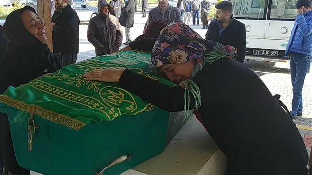 Babasının döverek öldürdüğü Mertcan'a annesinden acı veda: Gitme oğlum-3