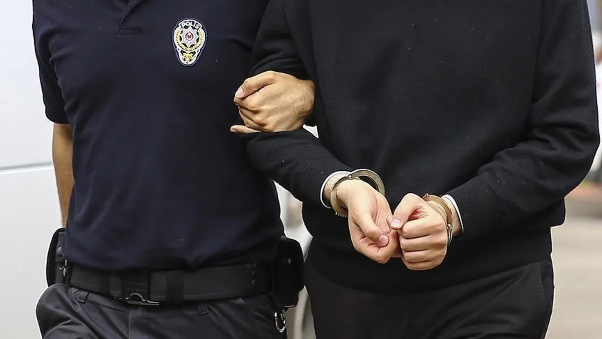 17-25 Aralık FETÖ darbe girişiminin kritik isimlerindendi! FETÖ'cü Osman Şamil Kaya tutuklandı