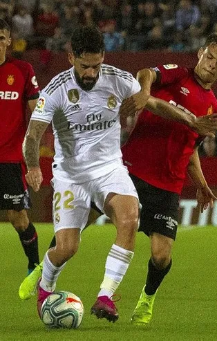 Real Madrid, liderliği Barcelona'ya bıraktı