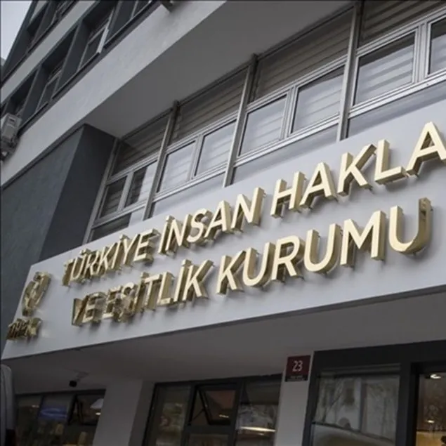 Engelleri aştı