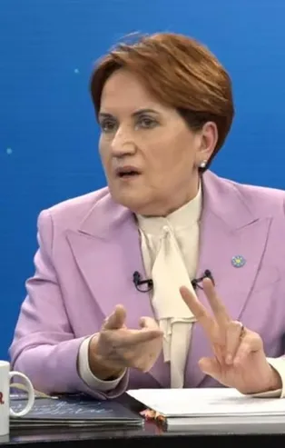 Meral Akşener Kılıçdaroğlu'nun "belediyede kalın" diyerek yolundan çekmek istediği İmamoğlu ve Yavaş'ı yeniden oyuna sürdü