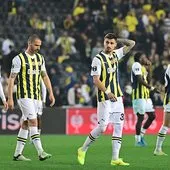 Spor yazarları Fenerbahçe - Olympiakos maçını değerlendirdi! İsmail Kartal ve yıldız isimlere sert eleştiri: Yaktı koca takımı!