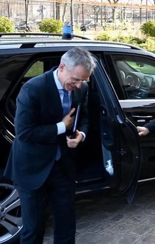 NATO Genel Sekreteri Stoltenberg'ten koronavirüse karşı "Erdoğan" selamı