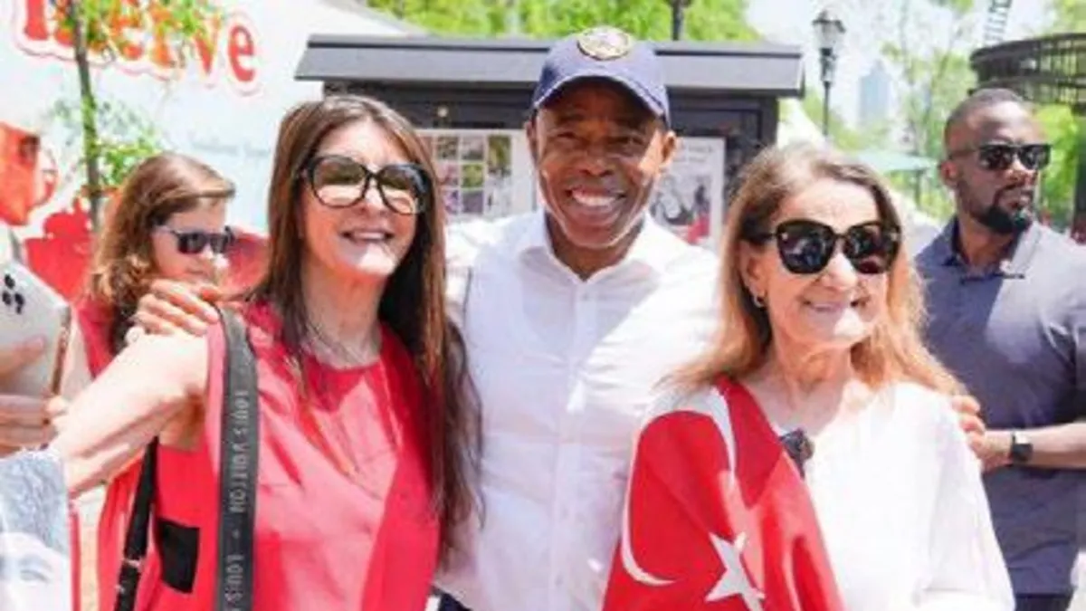 New York Belediye Başkanı Eric Adams'a usulsüz olarak bağış alma suçlamasıyla dava açıldı