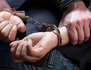 Manisa’da FETÖ firarisi tarlada yakalandı