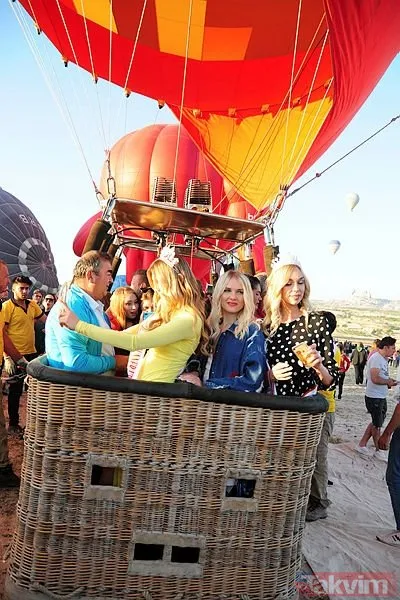 30 ülkenin güzelleri Kapadokya’da buluştu! Sıcak hava balonları güzellerle doldu taştı