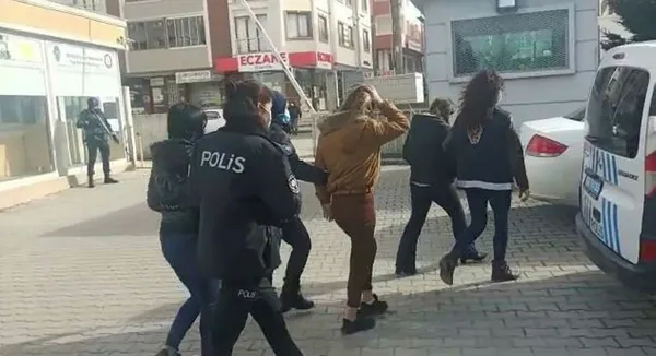 tekirdagda-fuhus-operasyonunda-yabanci-uyruklu-3-kadin-yakalandi-1648191860481.jpg Çerkezköy'de fuhuş operasyonu! Baskınla yakalandılar-4