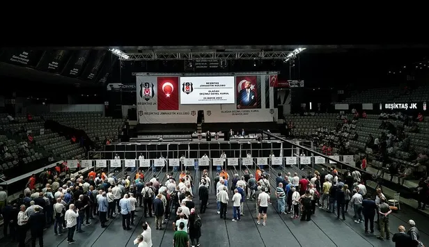 besiktasta-secim-gunu-ahmet-nur-cebi-ve-fuat-cimen-yarisiyor-1653814220993.jpeg Beşiktaş'ta seçim günü! Ahmet Nur Çebi ve Fuat Çimen yarışıyor...-1