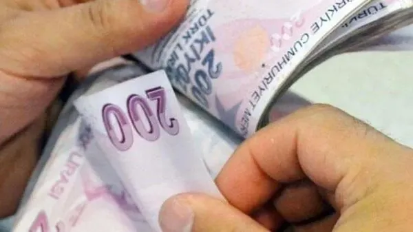 eytliler-dikkat-maas-farklari-secilen-bankalara-yatiriliyor-1680983317769.jpeg EYT'liler dikkat: SGK tarafından fark ödemesi yatırılıyor!-7