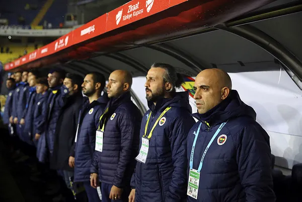 1641894547716.jpg Fenerbahçe "Göle" maya çalıyor! Taraftar isyanda-3