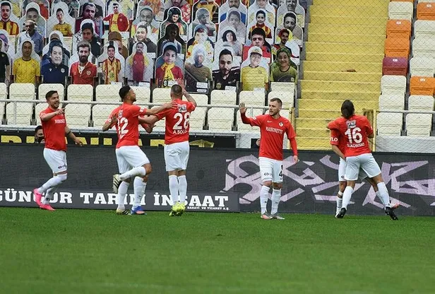yeni-malatyaspor-2-2-gaziantep-fk-maci-mac-sonucu-ozeti-1616253525406.jpeg
