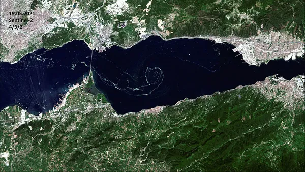 Marmara Denizi'ndeki müsilaj felaketi uzaydan görüntülendi!-7
