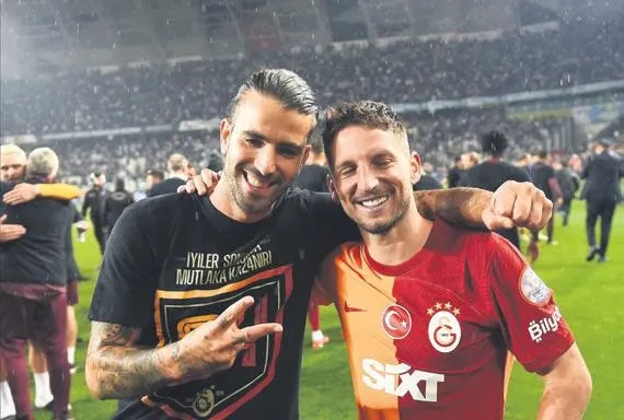 Asistlerin efendisi Dries Mertens