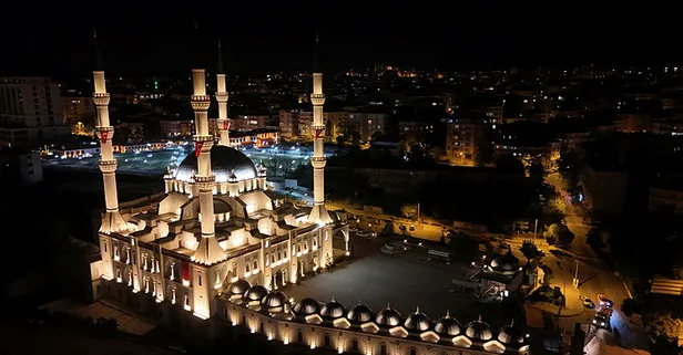 Ayetel Kürsi Türkçe Okunuşu, Anlamı ve Faziletleri: Ayetel Kürsi Okumanın Önemi ve Faydaları