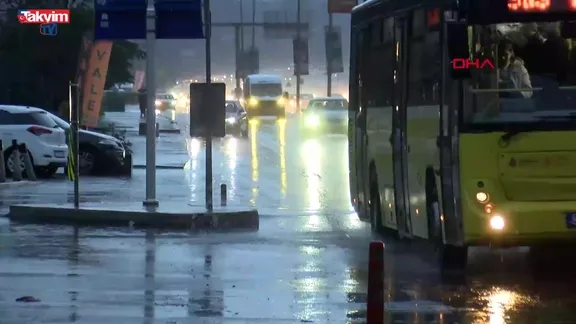 İstanbul'da sağanak yağış!