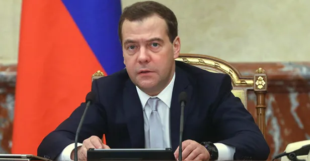 Medvedev yeniden başbakan seçildi!