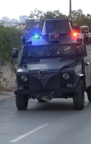 Adana'da 7 adrese DEAŞ baskını! Gözaltılar var