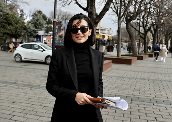 1642681087001.jpg Sultanahmet'te İBB'ye protesto! Taşımacılık işi sonlandırılan otobüs firmasının çalışanları eylem yaptı-2