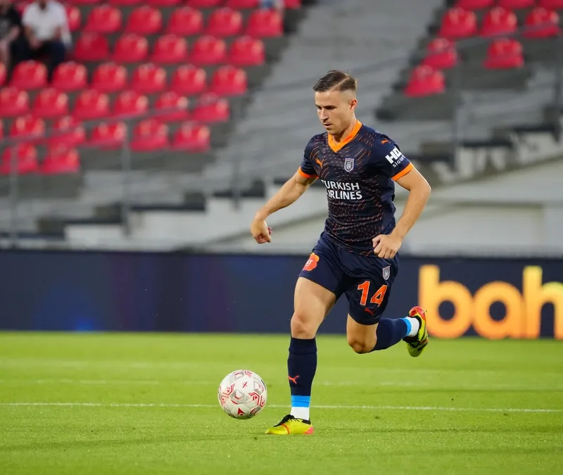 fc-iberia-basaksehir-canli-1723137415744.jpg