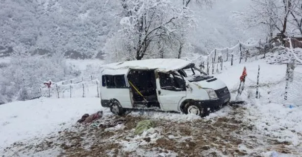 Samsun’da ikizleri ayıran kaza! Öğrenci servisi takla attı: Ölü ve yaralılar var