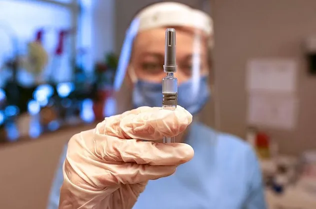 Koronavirüsle mücadelede yeni dönem: 50 yaş ve üzeri vatandaşlar için aşılama başlıyor