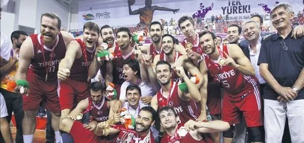 Akdeniz’de 12 Altın Adam