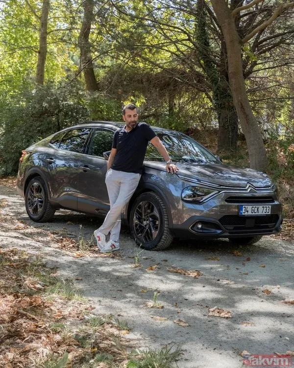 Karayel, Paylaşımında "Bende Oğlum Gibi Çocukken En Çokta Traktör Severdim. Nede Olsa Çiftçi Çocuğuyuz" Notunu Düştü.