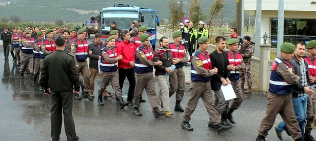 FETÖ'cü hainler mahkemede de rahat durmuyor