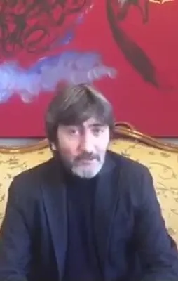 Ünlülerden başkanlık mesajı