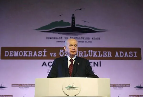 mhp-genel-baskani-bahceliden-demokrasi-ve-ozgurlukler-adasinin-acilisinda-onemli-aciklamalar-1590596591725.jpeg