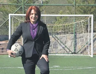 Sabri Çelik gitti orta geliyor!