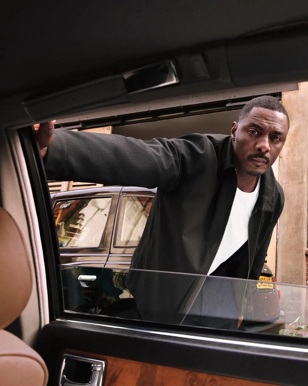 1781071341385.jpg Idris Elba James Bond tartışmalarını noktaladı: "Dünya kabul etmeye hazır değil"-3