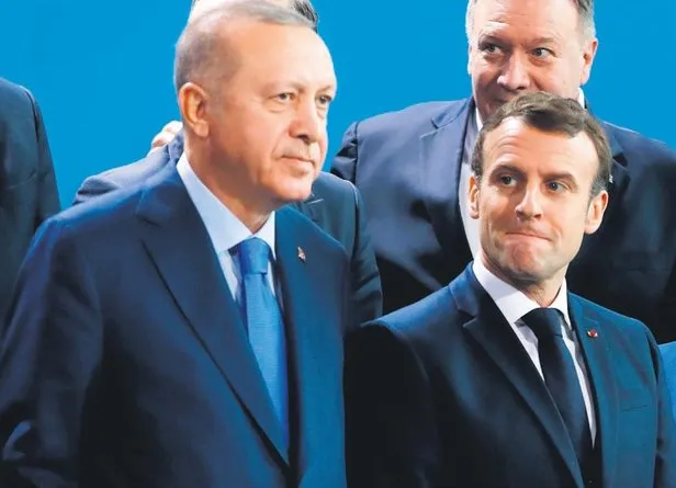 abnin-12-yildizi-ay-yildiz-karsisinda-dibe-indi-micotakis-ve-sahipleri-cark-etti-1600207411357.jpeg