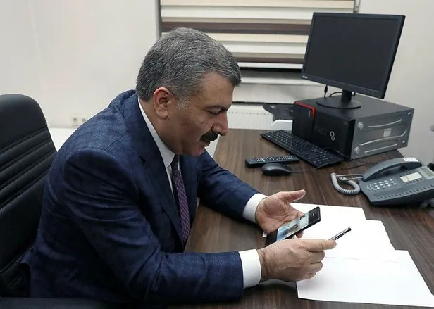 Sağlık Bakanı Fahrettin Koca, Çin'den getirilerek gözlem altında tutulanlarla telefonla görüştü-1