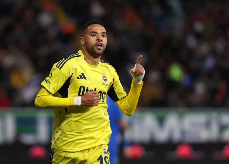 en-nesyri-transferi-al-ittihadda-tartisma-yaratti-1773152360665.jpeg En-Nesyri transferi Al-Ittihad’da tartışma yarattı-3