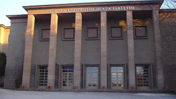 son-dakika-yok-hukuk-fakultelerinde-basari-siralamasini-yukseltti-100-bine-cekildi-1613460450587.jpg SON DAKİKA: YÖK hukuk fakültelerinde başarı sıralamasını yükseltti! 100 bine çekildi-4