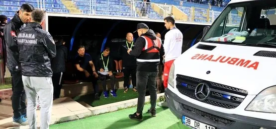 yilmaz-vural-mac-sonu-fenalik-gecirdi-bana-tuzlu-ayran-getirin-1583955352885.jpeg Yılmaz Vural maç sonu fenalık geçirdi! "Bana tuzlu ayran getirin..."-1