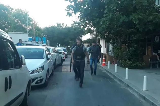 Kağıthane'de silahlı saldırı: 4 yaralı