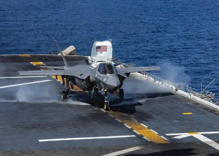 ABD'nin F35 savaş uçağı düştü - 5