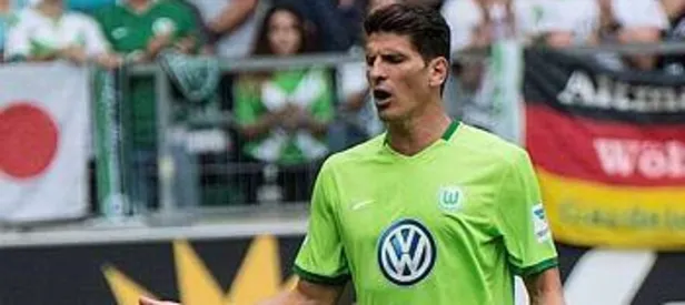 Gomez’e tepki arttı