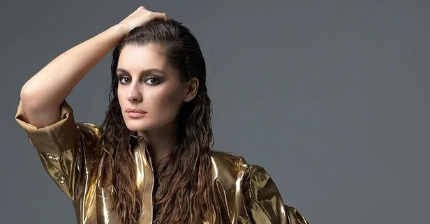 Atiye yılbaşı tatili için Hindistan'a gitti