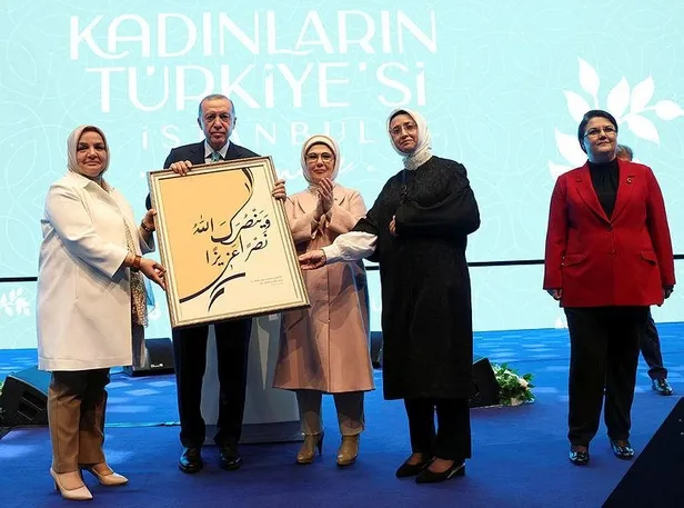 Son dakika: Başkan Erdoğan'dan Kadınların Türkiye'si buluşmasında önemli açıklamalar-11