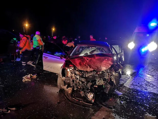 Son dakika: Edirne Keşan’da feci kaza! İki araç çarpıştı: 3 ölü 2 yaralı-3