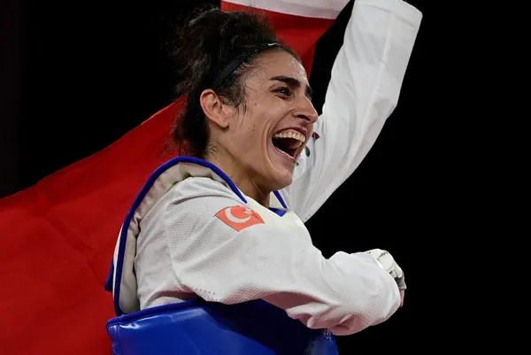 son-dakika-tokyo-2020-olimpiyatlarinda-madalyalar-pes-pese-turkiye-tekvandoda-iki-bronz-aldi-1627216359987.jpg SON DAKİKA: Tokyo 2020 Olimpiyatları'nda madalyalar peş peşe! Türkiye tekvandoda iki bronz aldı-15