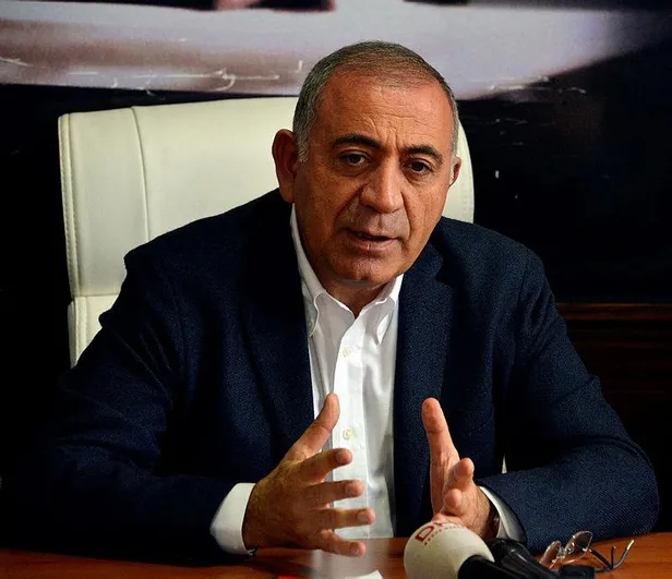chp-istanbul-milletvekili-gursel-tekin-katildigi-canli-yayinda-bizde-geri-vites-yok-diyerek-hdpye-bakanlik-vaa-1662316961458.jpeg