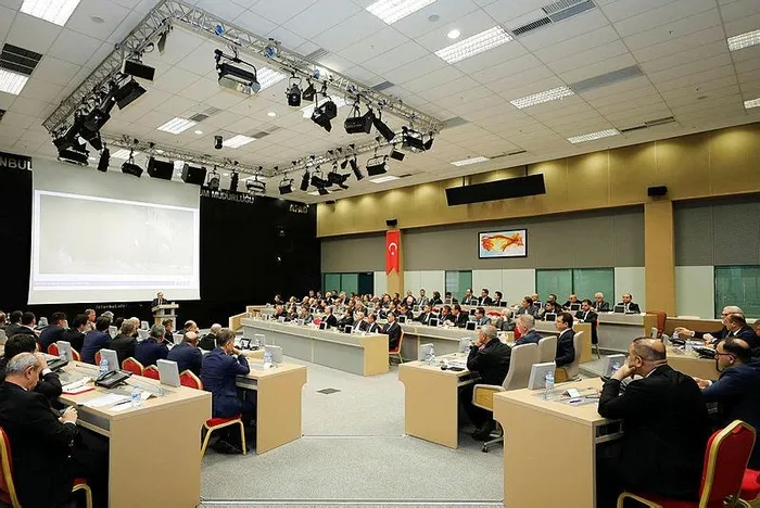 vali-davut-gul-tarih-verdi-istanbula-kar-ne-zaman-yagacak-kis-tedbirleri-toplantisinda-onlemler-masaya-yatiril-1700598102284.jpeg Vali Davut Gül tarih verdi: İstanbul'a kar ne zaman yağacak? | 'Kış Tedbirleri Toplantısı'nda önlemler masaya yatırıldı-3