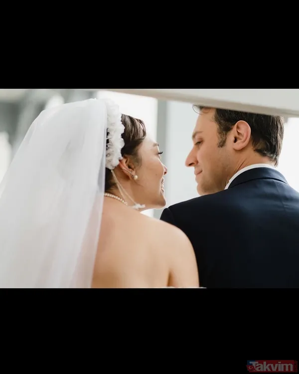 6 aylık hamile Demet Evgar’dan kına gecesi! Karnı burnunda göbek atan Demet’in son haline bakın! Sosyal medyayı salladı - 3