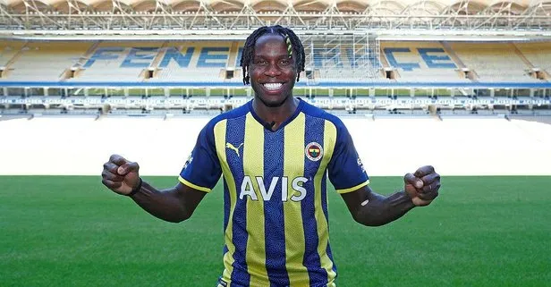 Fenerbahçe’nin yeni sol kanat transferi Bruma 1 yıllık kiralık sözleşmeye imzayı attı